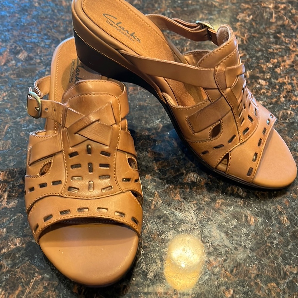 Clarks brown wedge sandals NEW!